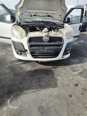 Foto de PARAGOLPES DELANTERO FIAT II DOBLÒ (152) 1.6 JTDM 16V CAT (105 CV / 77 KW) referencia 735455570