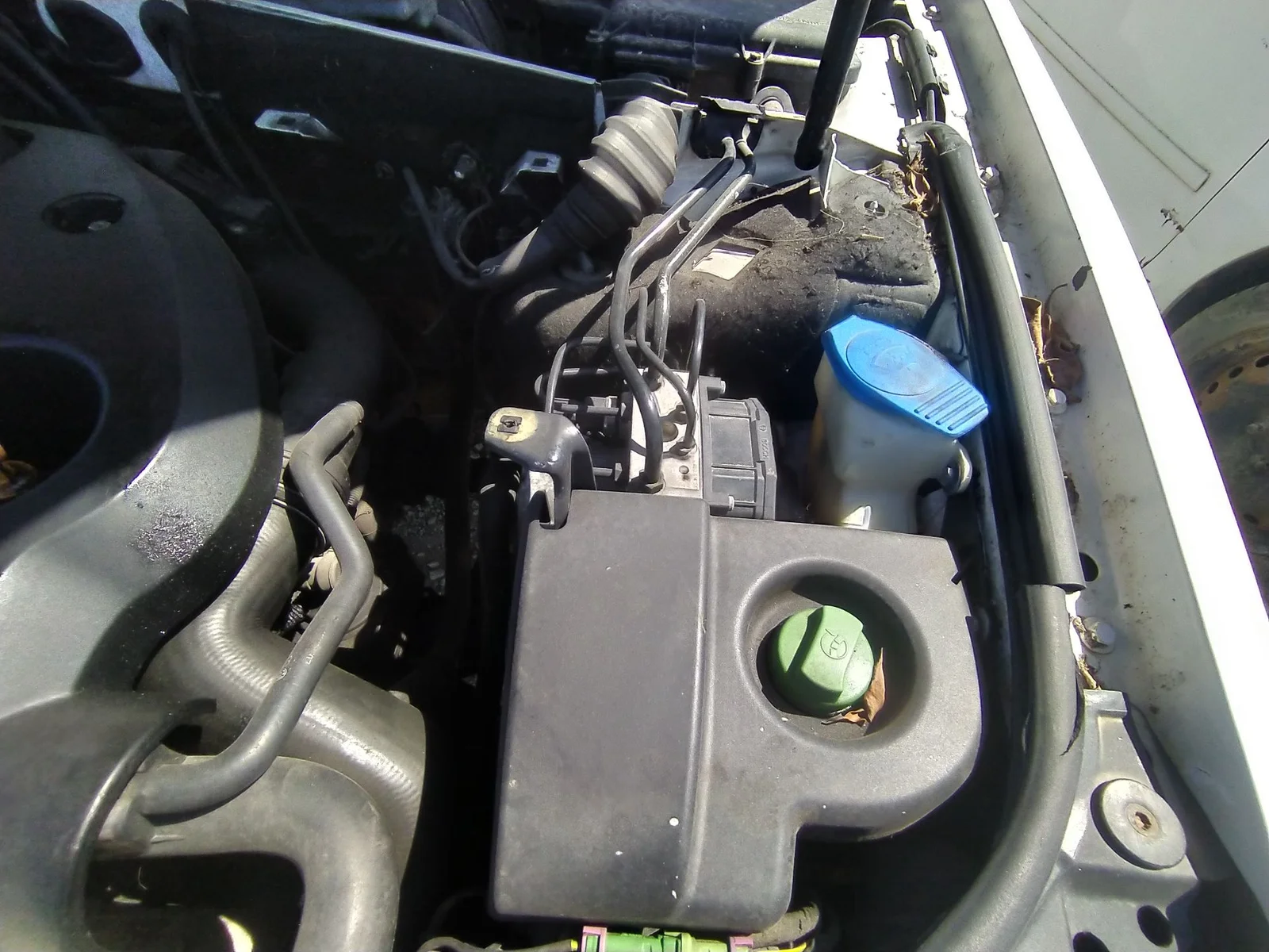 Foto de ABS VOLKSWAGEN PASSAT BERLINA (3B3) 1.9 TDI (131 CV / 96 KW) referencia 4B0614517J