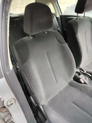 Foto de ASIENTO DELANTERO DERECHO CITROEN C4 BERLINA 1.6 16V HDi (90 CV / 66 KW) foto 2