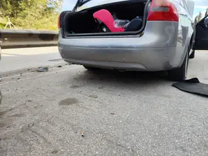 Foto de PARAGOLPES TRASERO AUDI A6 BERLINA (4B2) 2.5 V6 24V TDI (150 CV / 110 KW) referencia 4B5807301AFFKZ foto 2