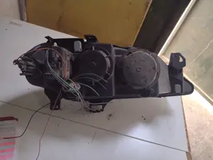 Foto de FARO IZQUIERDO RENAULT MEGANE I CABRIOLET (EA0) referencia 7701047093 foto 2