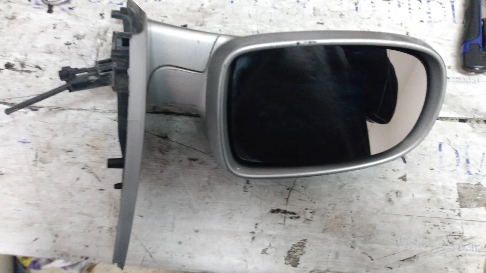 Foto de RETROVISOR IZQUIERDO OPEL CORSA C referencia 010676
