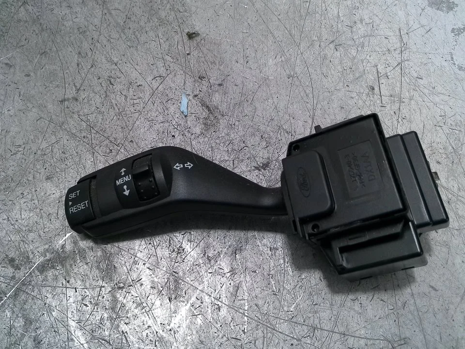 Foto de MANDO INTERMITENTES FORD FOCUS BERLINA (CAP) 1.6 TDCi CAT (109 CV / 80 KW) referencia 17D9403