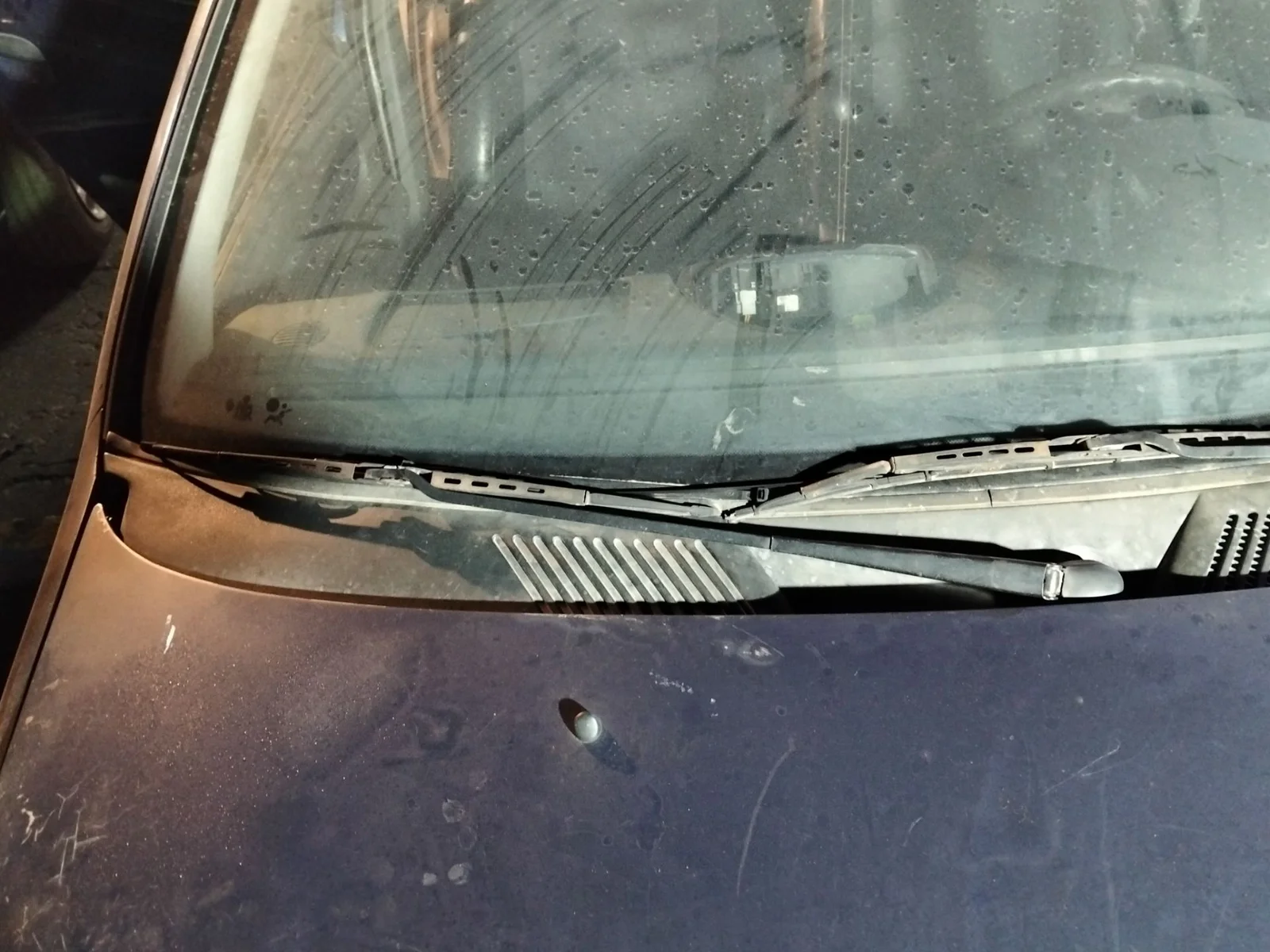 Foto de BRAZO LIMPIA DELANTERO DERECHO RENAULT CLIO II FASE I (B/CB0) 1.4 16V (98 CV / 72 KW)