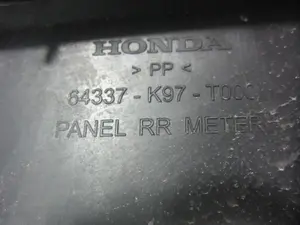 Foto de MOLDURA HONDA PCX 125 125 cm3 - 9 kW (12 CV / 9 KW) referencia 64337-K97-T000 foto 3