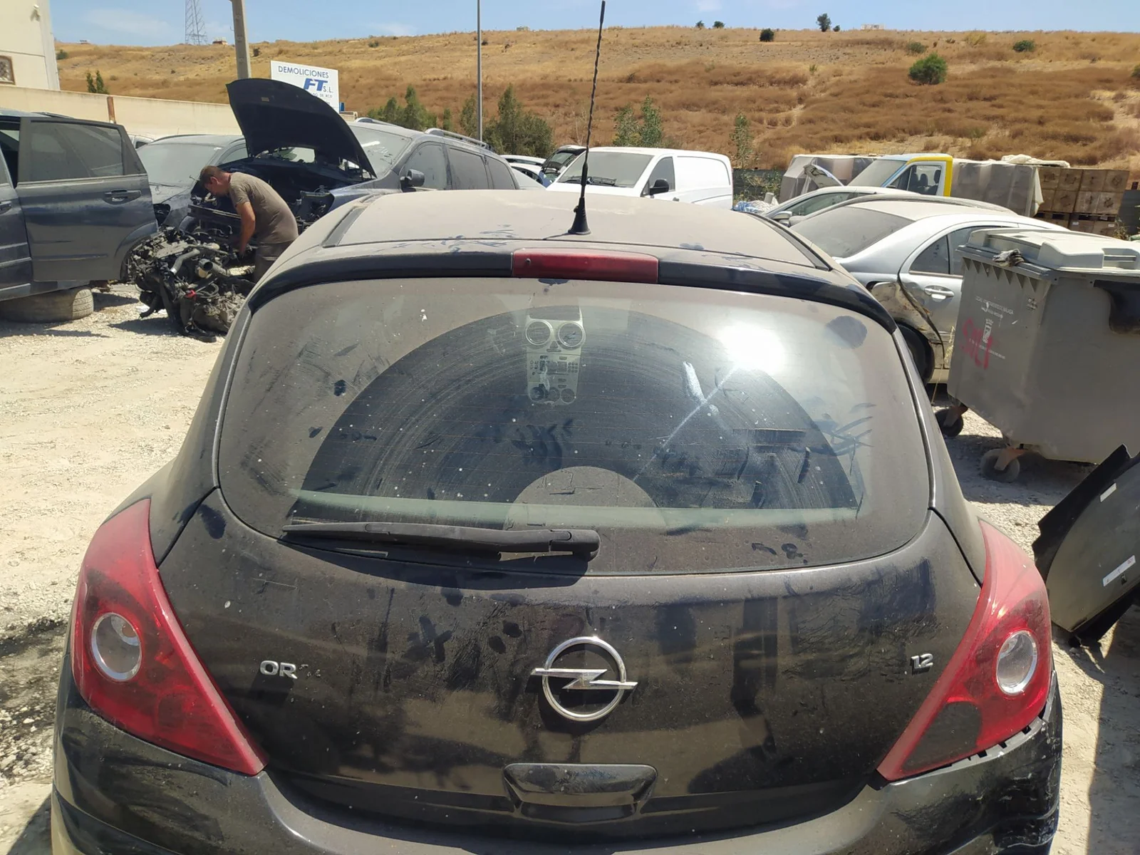 Foto de LUZ CENTRAL DE FRENO OPEL CORSA D 1.2 16V CAT (Z 12 XEP / LB4) (80 CV / 59 KW) referencia 13186347