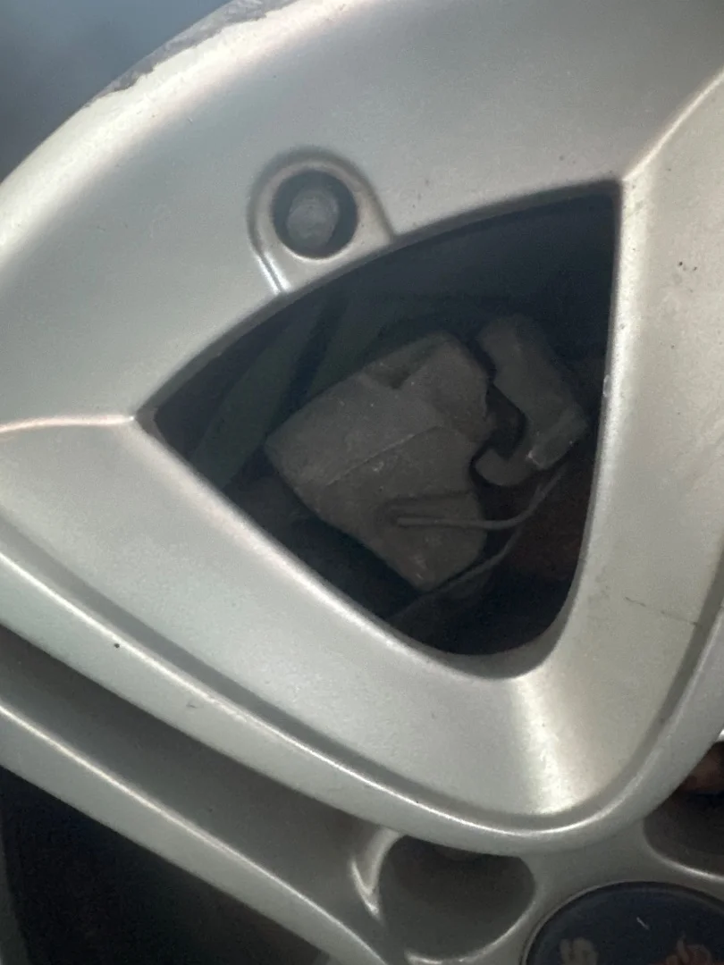 Foto de PINZA DE FRENO DELANTERA IZQUIERDA SAAB 9-3 BERLINA 1.9 TiD CAT (150 CV / 110 KW)