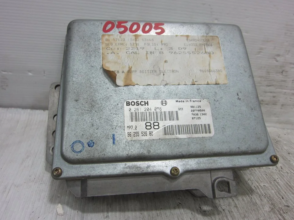 Foto de CENTRALITA MOTOR UCE PEUGEOT 406 BERLINA (S1/S2) 3.0 V6 24V CAT (190 CV / 140 KW) referencia 9625552680