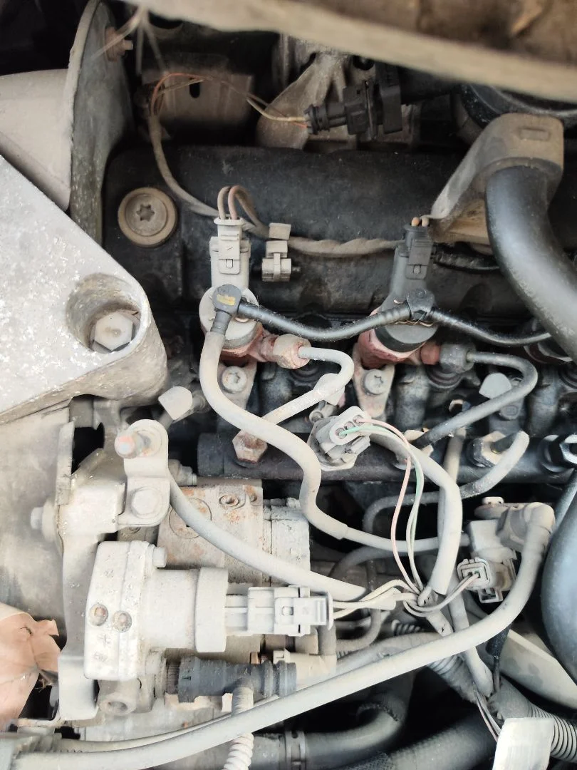 Foto de MOTOR COMPLETO RENAULT SCENIC II (JM) 1.9 dCi Diesel (120 CV / 88 KW) referencia F9Q812