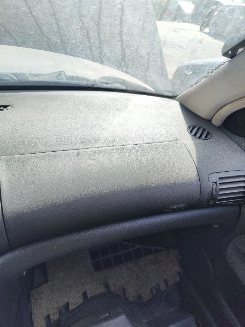 Foto de AIRBAG DELANTERO DERECHO VOLKSWAGEN PASSAT BERLINA (3B2) 1.9 TDI (110 CV / 81 KW) referencia 3B0880204G