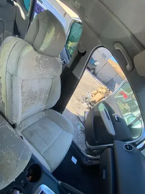 Foto de ASIENTO DELANTERO IZQUIERDO PEUGEOT 3008 1.6 16V (120 CV / 88 KW)