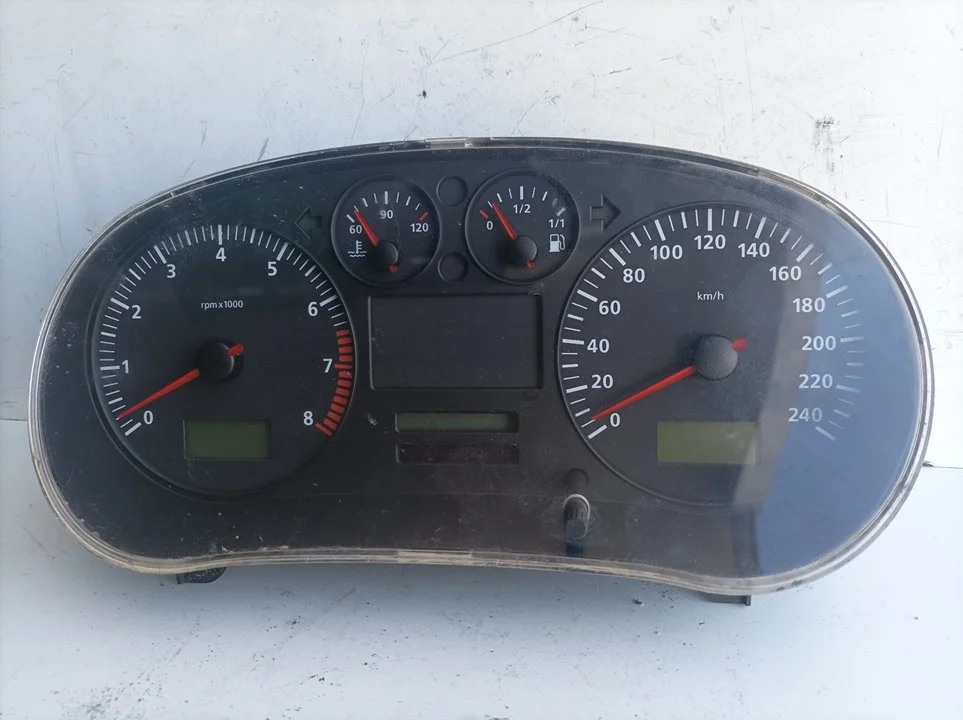 Foto de CUADRO INSTRUMENTOS SEAT LEON (1M1) referencia 1M0919272
