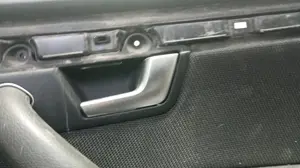 Foto de MANETA INTERIOR DELANTERA DERECHA AUDI A4 AVANT (8E) 3.0 V6 24V TDI (233 CV / 171 KW) referencia 8E1837020