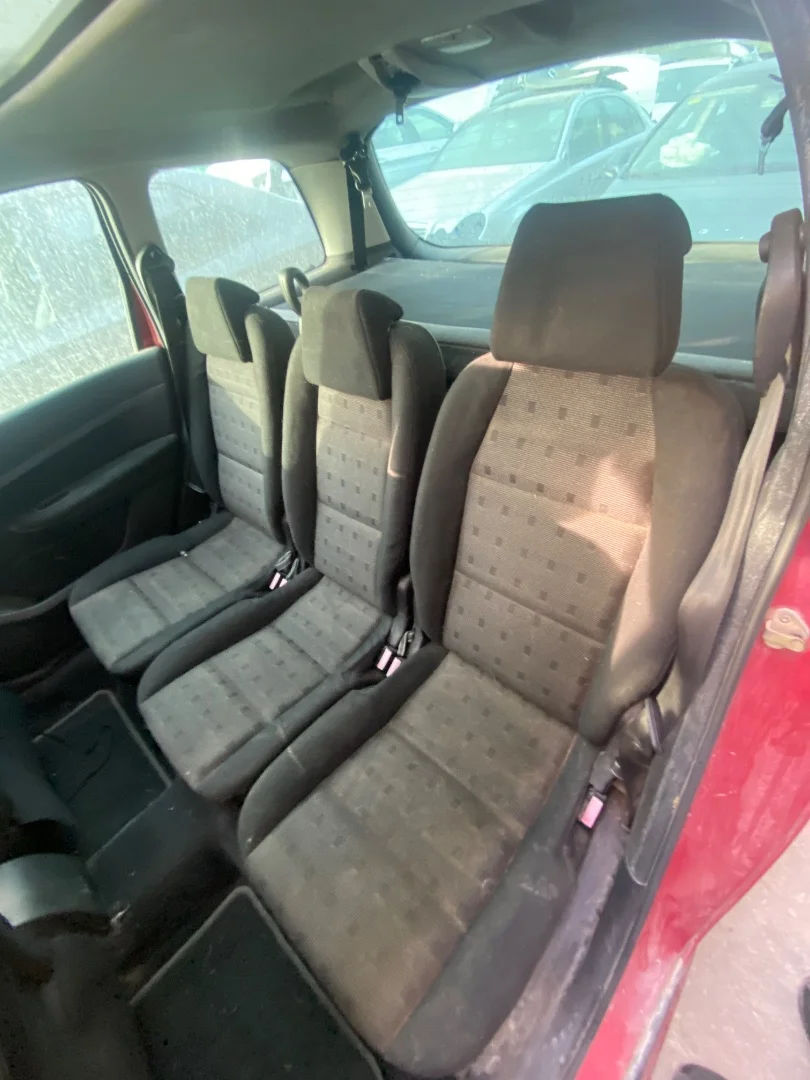 Foto de ASIENTOS TRASERO IZQUIERDO PEUGEOT 307 BREAK / SW (S1)(04.2002) 2.0 16V HDi FAP CAT (RHR / DW10BTED4) (136 CV / 100 KW)