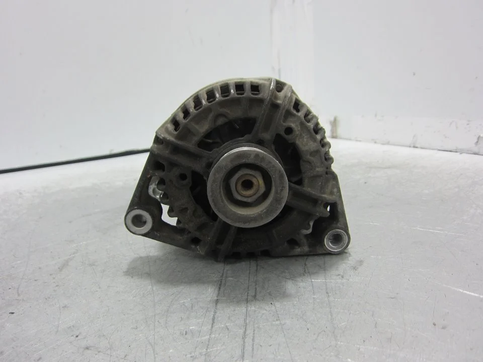 Foto de ALTERNADOR OPEL VECTRA C BERLINA referencia 0124525030