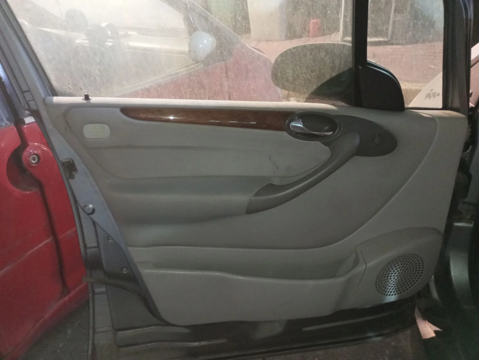 Foto de GUARNECIDO PUERTA DELANTERA IZQUIERDA MERCEDES-BENZ CLASE A (BM 168)
