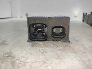 Foto de CAJA PRECALENTAMIENTO OPEL CORSA D 1.3 16V CDTI (75 CV / 55 KW) referencia 55557760 foto 2