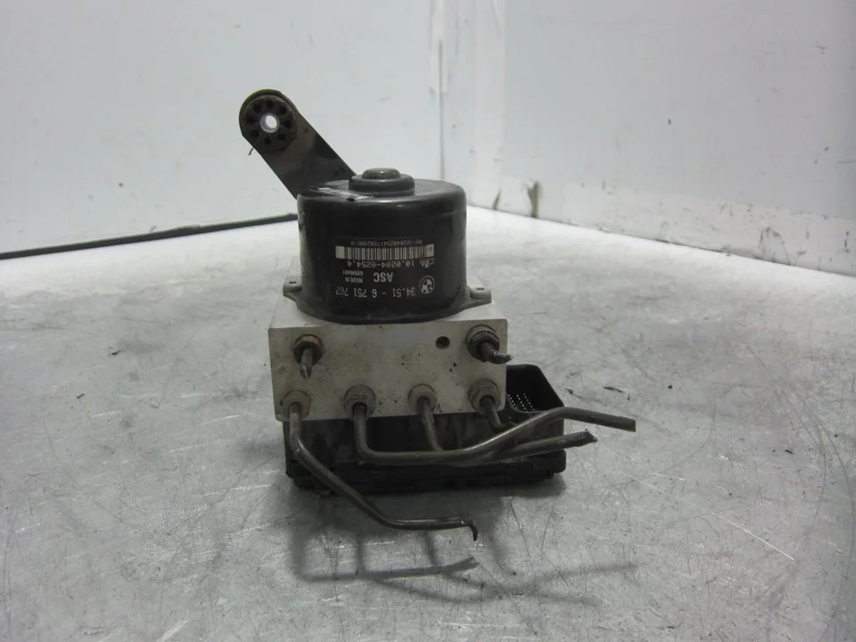 Foto de ABS BMW SERIE 3 BERLINA (E46) 3.0 24V Turbodiesel CAT (184 CV / 135 KW) referencia 34516751767