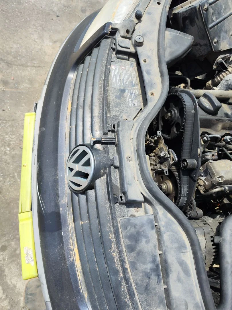 Foto de REFUERZO PARAGOLPES DELANTERO VOLKSWAGEN PASSAT VARIANT (3B5) 1.9 TDI (110 CV / 81 KW)
