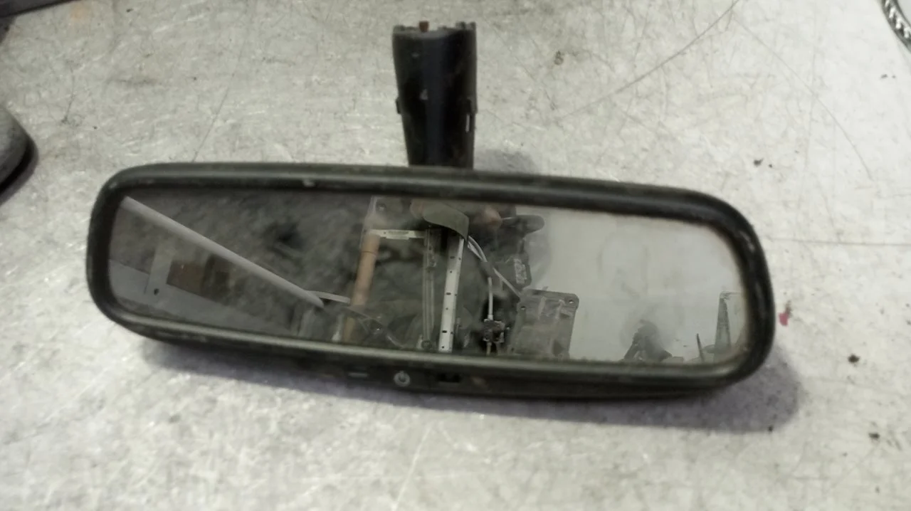 Foto de RETROVISOR INTERIOR PEUGEOT 407 SW 1.6 HDi FAP CAT (9HZ / DV6TED4) (109 CV / 80 KW) referencia 015624