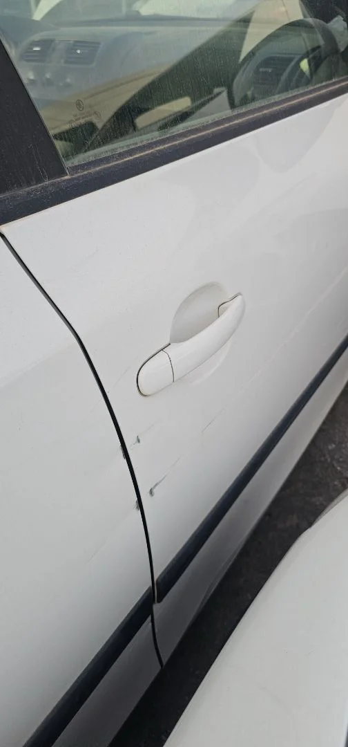 Foto de MANETA EXTERIOR DELANTERA DERECHA SKODA FABIA (5J2) 1.2 (60 CV / 44 KW) referencia 6R4837205D FKZ