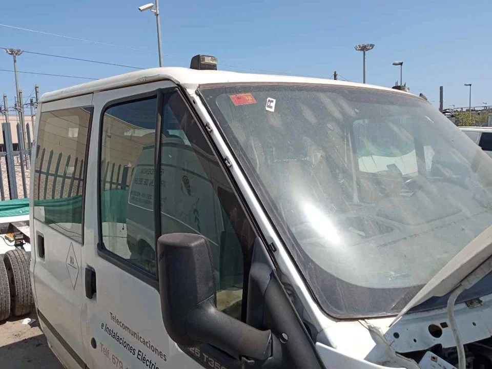 Foto de LUNA DELANTERA DERECHA FORD TRANSIT CAJA ABIERTA (FY) 2.4 TDE CAT (125 CV / 92 KW)