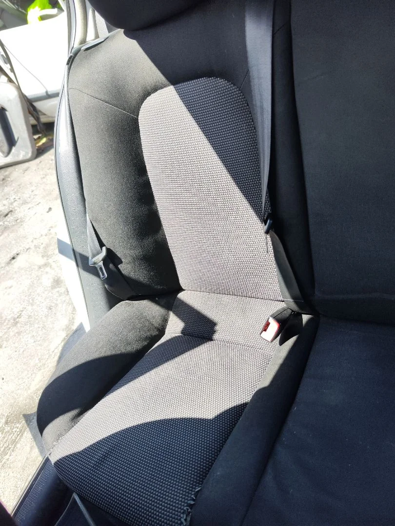 Foto de ASIENTOS TRASERO DERECHO SEAT LEON (1M1) 1.9 TDI (90 CV / 66 KW)