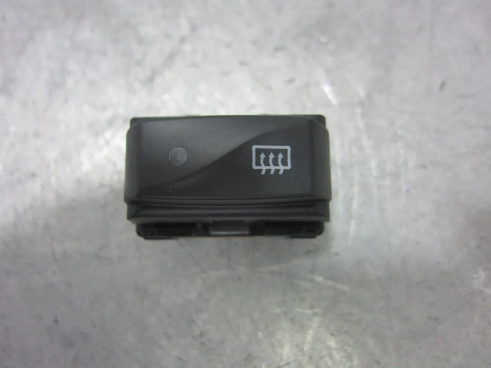 Foto de INTERRUPTOR DACIA DOKKER 1.5 dCi Diesel FAP CAT (90 CV / 66 KW) referencia 253503244R