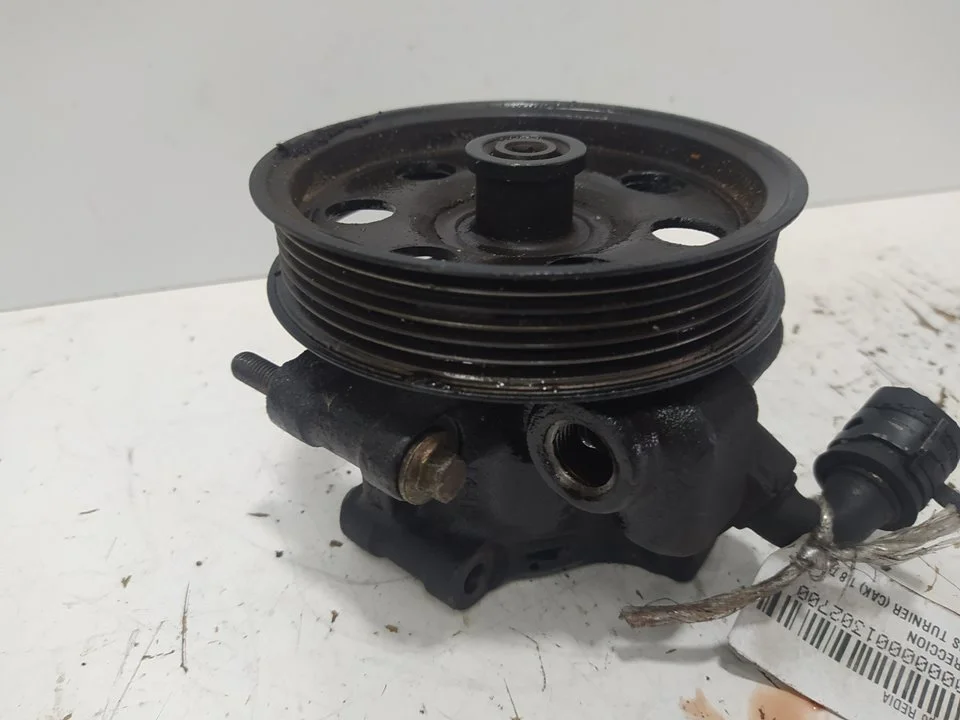 Foto de BOMBA DIRECCION FORD FOCUS FAMILIAR (CAK) referencia 2MB1603