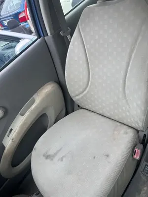 Foto de ASIENTO DELANTERO DERECHO NISSAN MICRA (K12E) 1.2 CAT (65 CV / 48 KW) foto 2