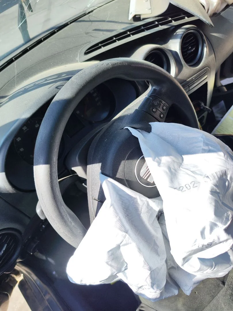 Foto de VOLANTE SEAT IBIZA (6L1) 1.9 TDI (101 CV / 74 KW)