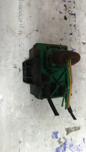 Foto de CAJA PRECALENTAMIENTO CITROEN JUMPY referencia 9639912580 foto 3