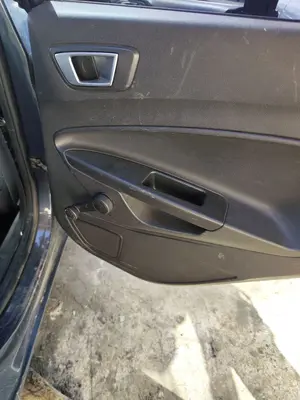 Foto de ELEVALUNAS TRASERO DERECHO FORD FIESTA (CNN) 1.5 TDCi CAT (75 CV / 55 KW) referencia 2041210