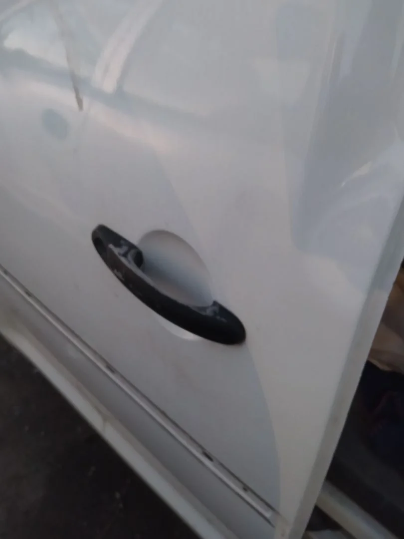 Foto de MANETA EXTERIOR TRASERA DERECHA VOLKSWAGEN CADDY (2K)(02.2004) 1.9 TDI (105 CV / 77 KW)