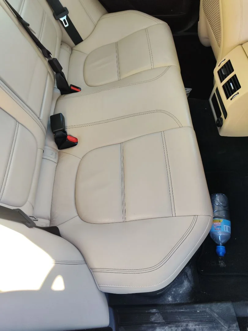 Foto de ASIENTOS TRASEROS JAGUAR XE 2.0 Turbo CAT (200 CV / 147 KW) referencia C2Z4928SEL