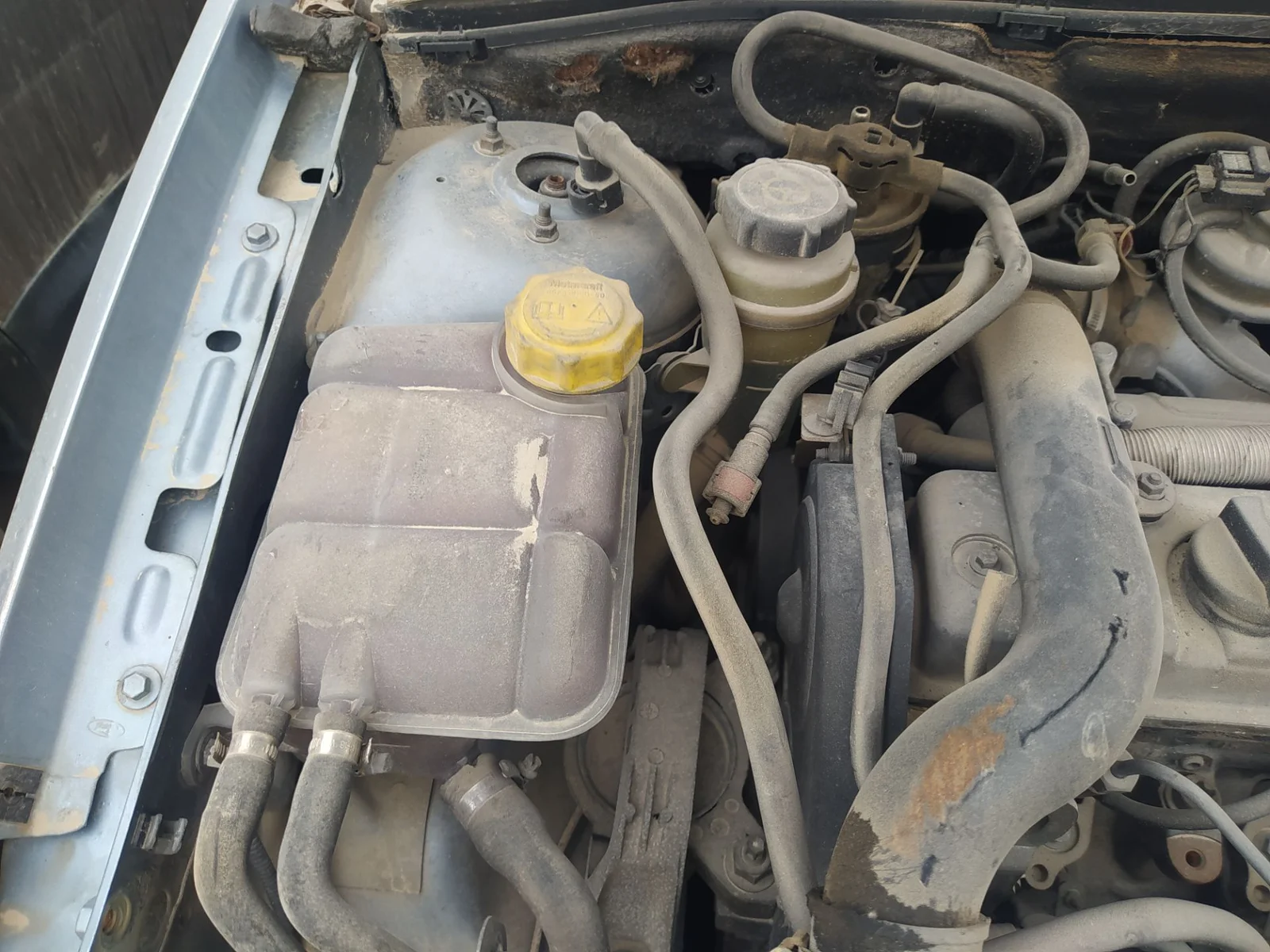 Foto de BOMBA DIRECCION FORD FOCUS BERLINA (CAK) 1.8 TDDI Turbodiesel CAT (90 CV / 66 KW) referencia 1371089