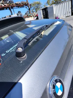 Foto de BRAZO LIMPIA TRASERO BMW SERIE X5 (E53) 3.0 Turbodiesel CAT (218 CV / 160 KW)