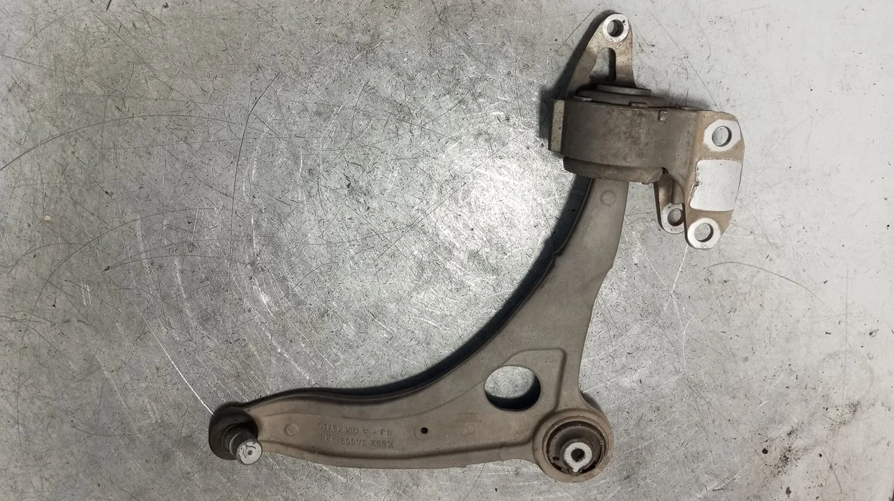 Foto de BRAZO SUSPENSION INFERIOR DELANTERO DERECHO LAND ROVER RANGE ROVER EVOQUE 2.0 Td4 CAT (150 CV / 110 KW) referencia K8D23A052