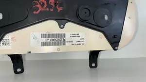 Foto de CUADRO INSTRUMENTOS RENAULT KANGOO I (F/KC0) 1.6 16V (95 CV / 70 KW) referencia P8200336481C foto 4