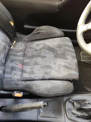 Foto de ASIENTO DELANTERO IZQUIERDO VOLKSWAGEN GOLF III (1H1)(11.1991) 2.0  (116 CV / 85 KW) referencia 1H0898023C FKZ