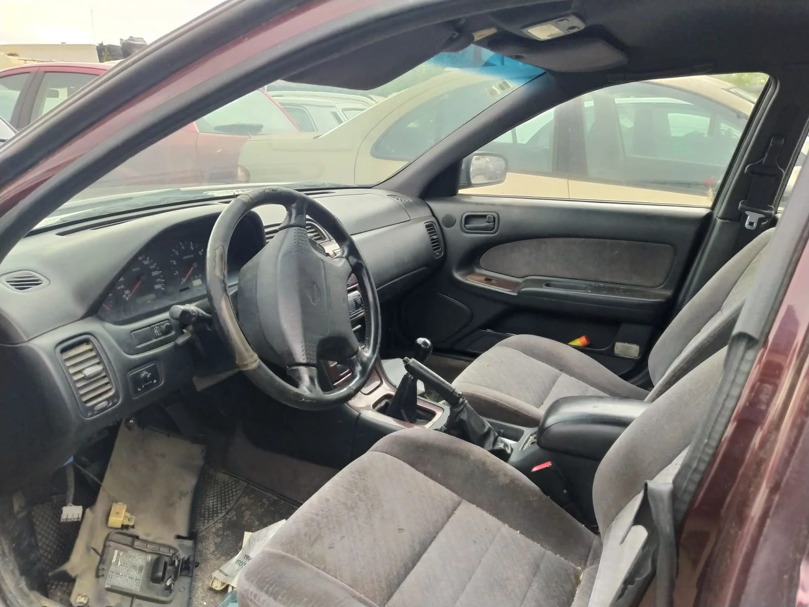 Foto de COLUMNA DIRECCION NISSAN MAXIMA QX (A32) 2.0 V6 24V CAT (140 CV / 103 KW)