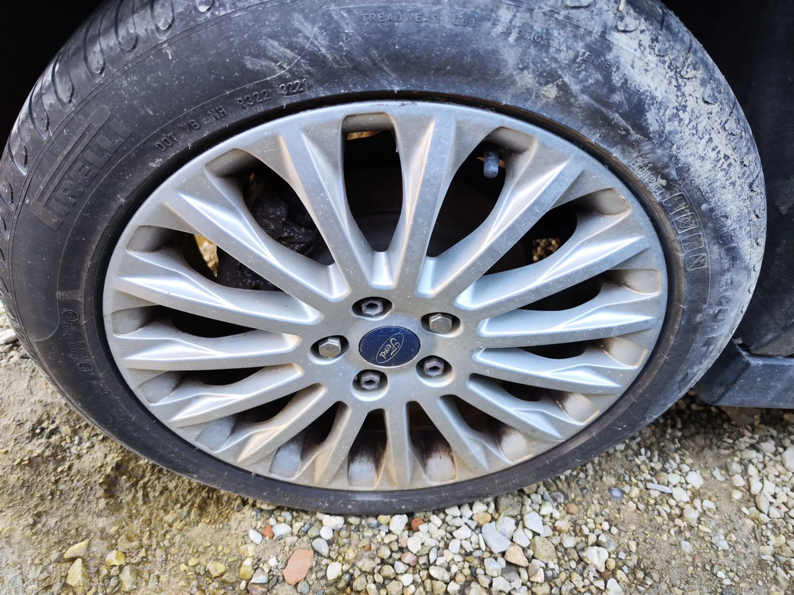Foto de LLANTA FORD C-MAX (CB7) 1.6 TDCi CAT (116 CV / 85 KW)