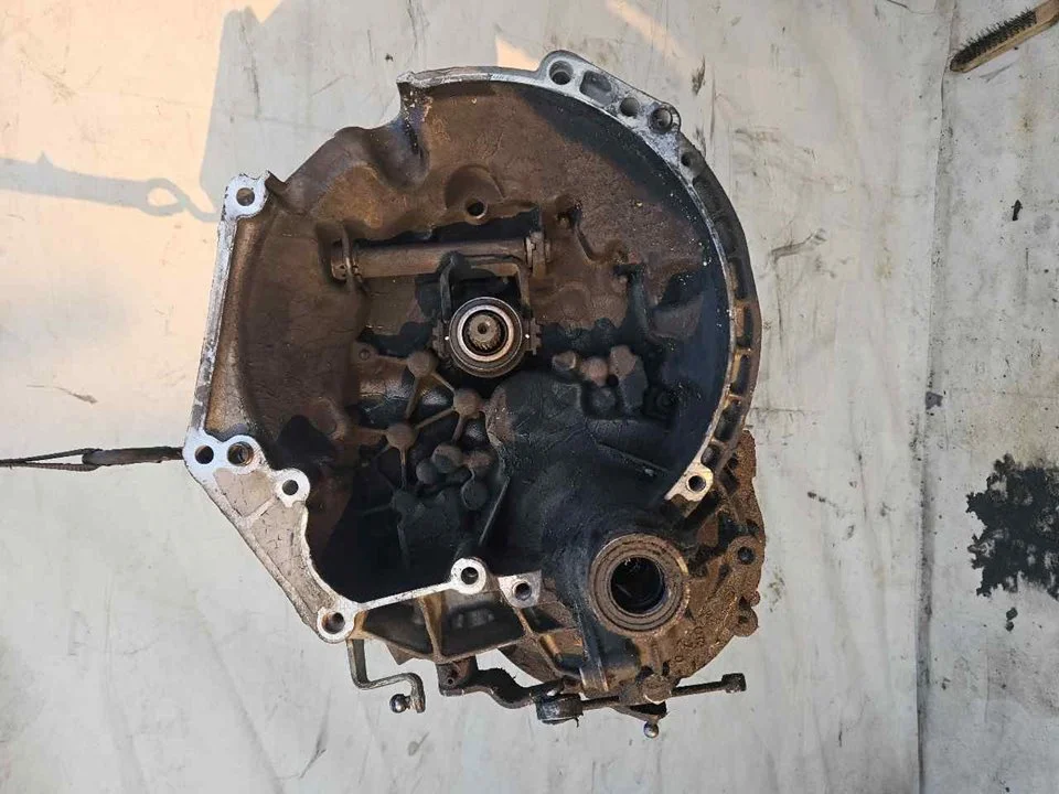 Foto de CAJA CAMBIOS PEUGEOT 206 referencia 20CQ83