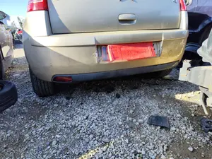 Foto de PARAGOLPES TRASERO CITROEN C4 BERLINA 1.6 16V HDi (90 CV / 66 KW)