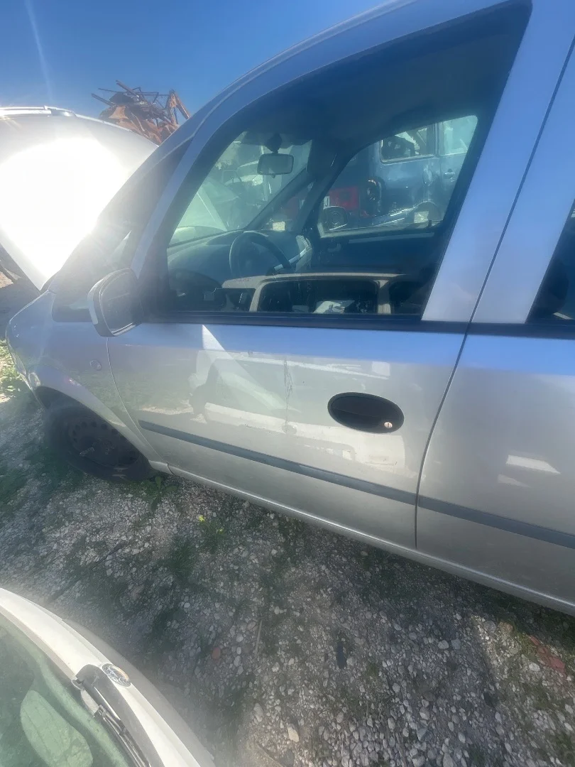 Foto de PUERTA DELANTERA IZQUIERDA OPEL MERIVA 1.6 16V (101 CV / 74 KW) referencia 13217431