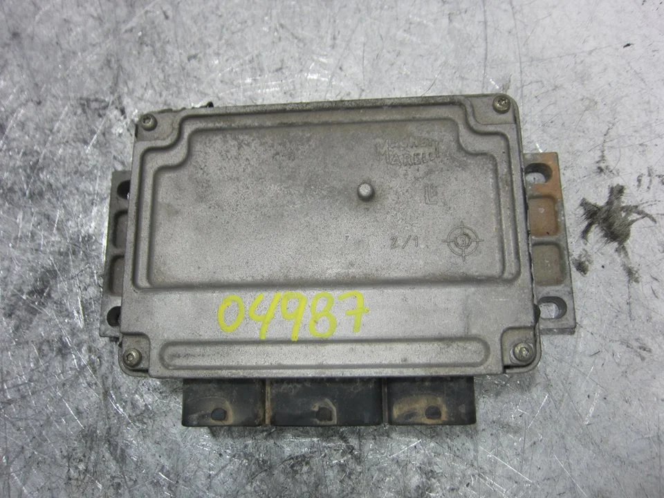 Foto de CENTRALITA MOTOR UCE PEUGEOT 206 1.4 16V CAT (KFU / ET3J4) (88 CV / 65 KW) referencia 9654722680