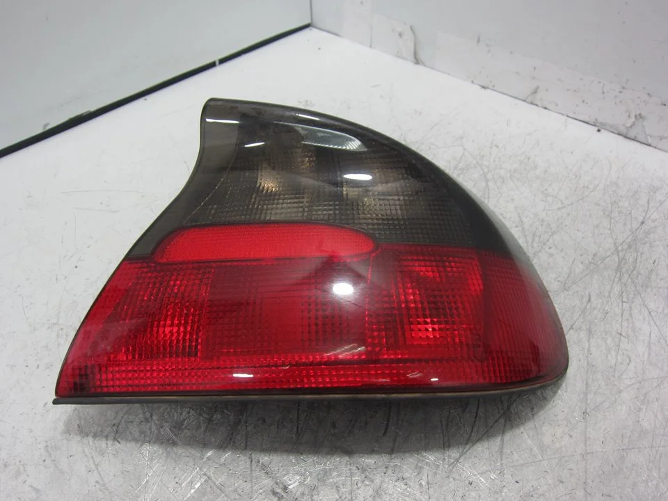 Foto de PILOTO TRASERO DERECHO OPEL TIGRA referencia 5065