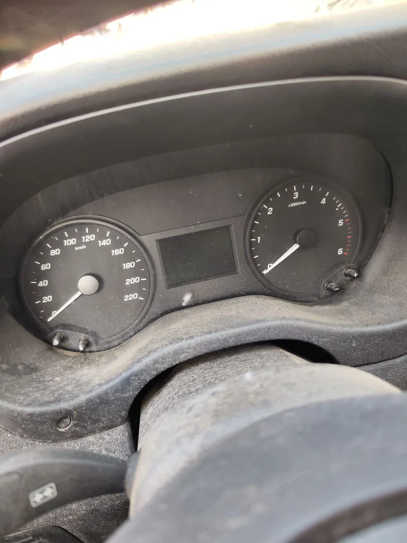 Foto de CUADRO INSTRUMENTOS MERCEDES-BENZ VITO FURGÓN (447) 1.6 CDI CAT (114 CV / 84 KW)