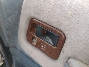 Foto de MANETA INTERIOR DELANTERA DERECHA CHRYSLER VOYAGER GS 2.5 Turbodiesel (116 CV / 85 KW)