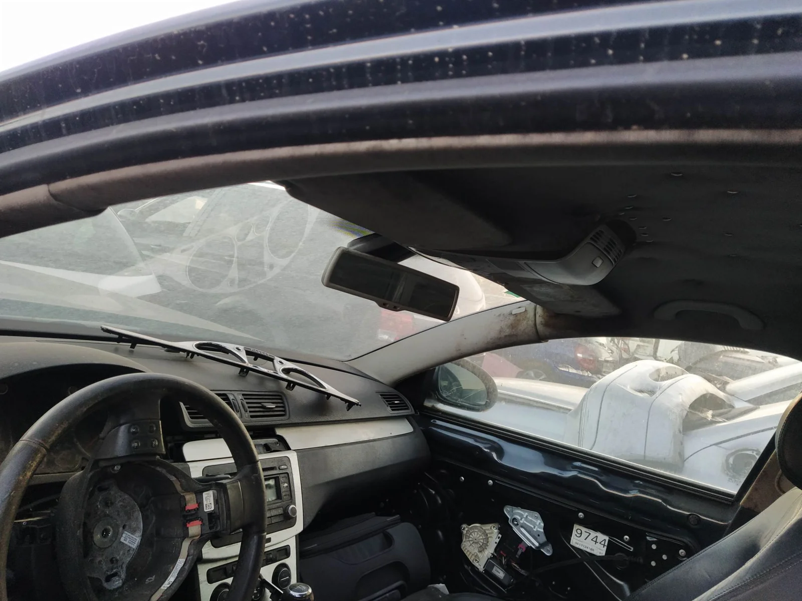 Foto de ASIDERO TECHO DELANTERO DERECHO VOLKSWAGEN PASSAT BERLINA (3C2) 2.0 TDI (140 CV / 103 KW)